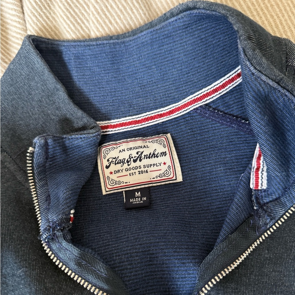 Flag & Anthem Quarter Zip Pullover Men’s M